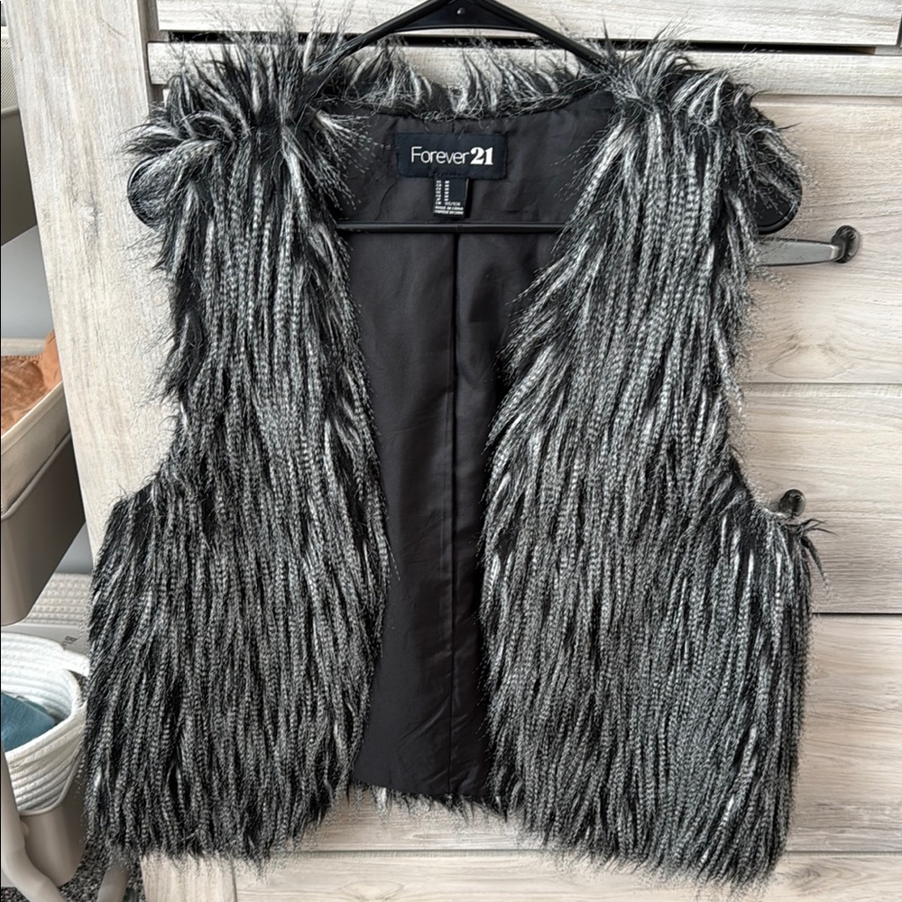 Forever 21 Black Faux Fur Vest